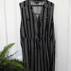 Short Sleeve Skirt Dress with Tie Waist - 3 x